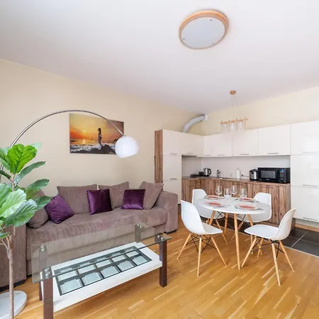 Spacious In A Park Zone With The Private Terrace Апартаменты