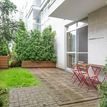 Spacious In A Park Zone With The Private Terrace Апартаменты Рига