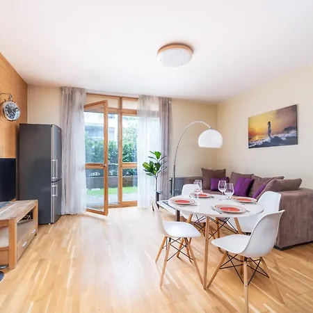 Spacious In A Park Zone With The Private Terrace Апартаменты *